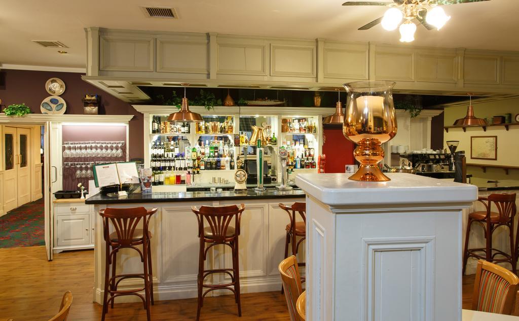 The Clonakilty Hotel Extérieur photo