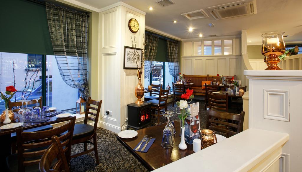 The Clonakilty Hotel Extérieur photo