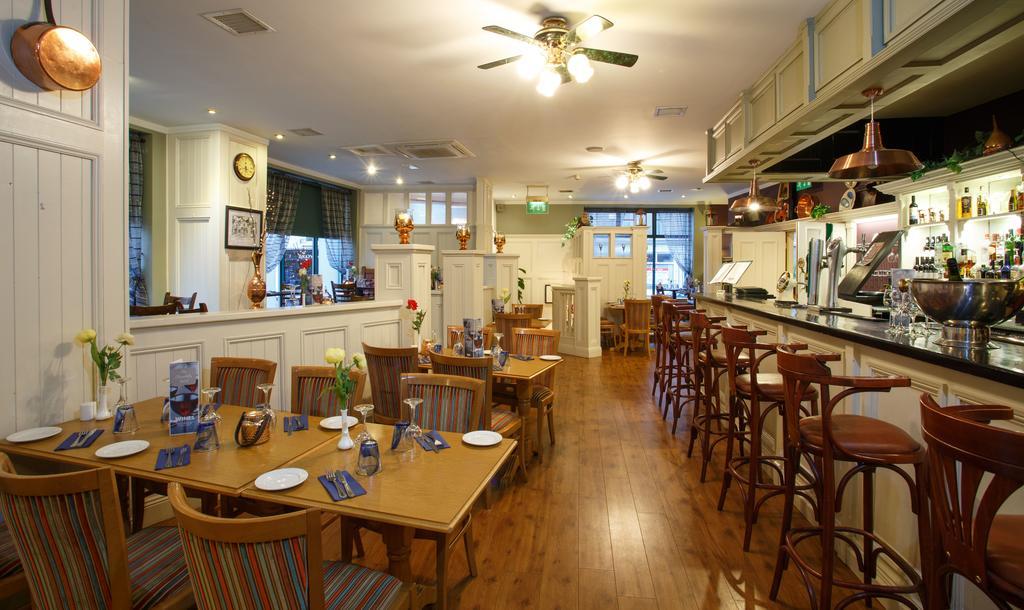 The Clonakilty Hotel Extérieur photo