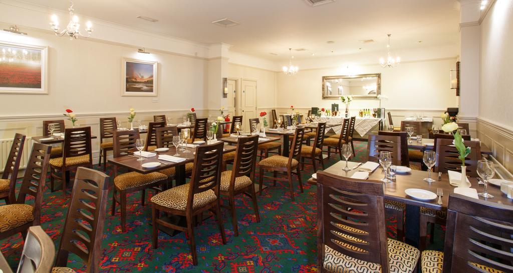 The Clonakilty Hotel Extérieur photo