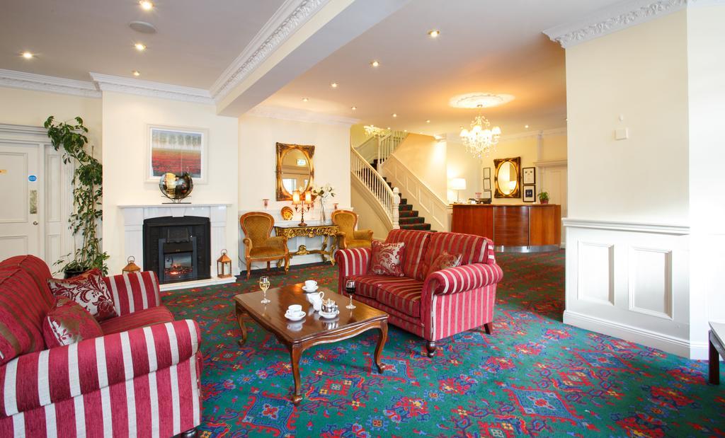 The Clonakilty Hotel Extérieur photo