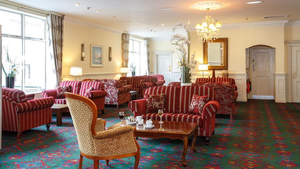 The Clonakilty Hotel Extérieur photo