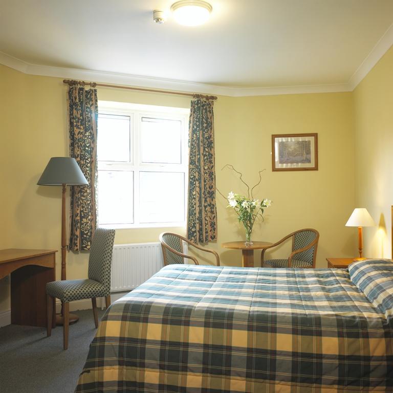 The Clonakilty Hotel Extérieur photo