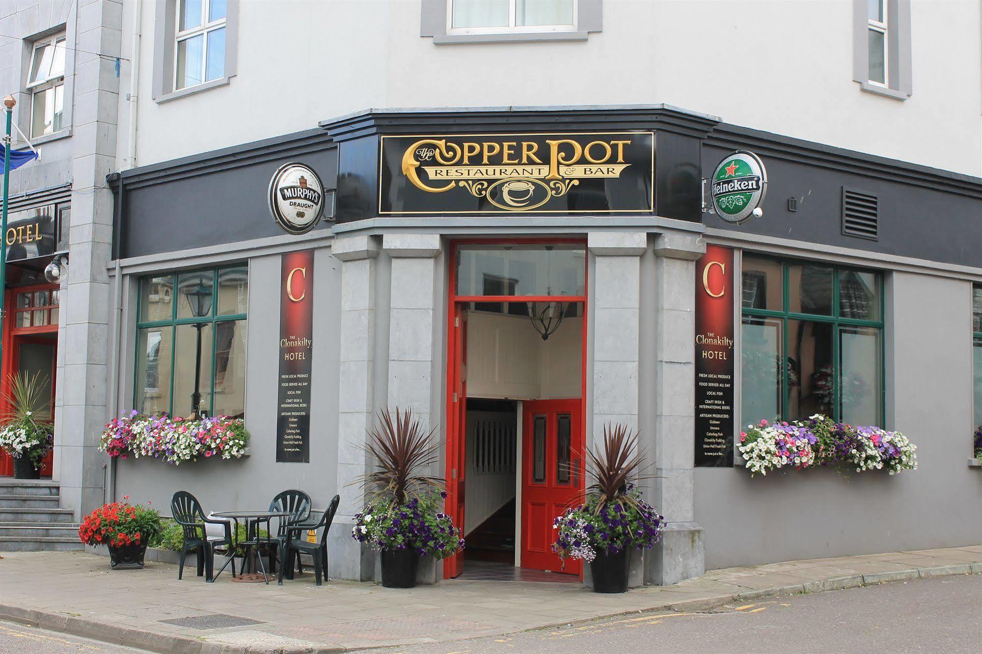 The Clonakilty Hotel Extérieur photo