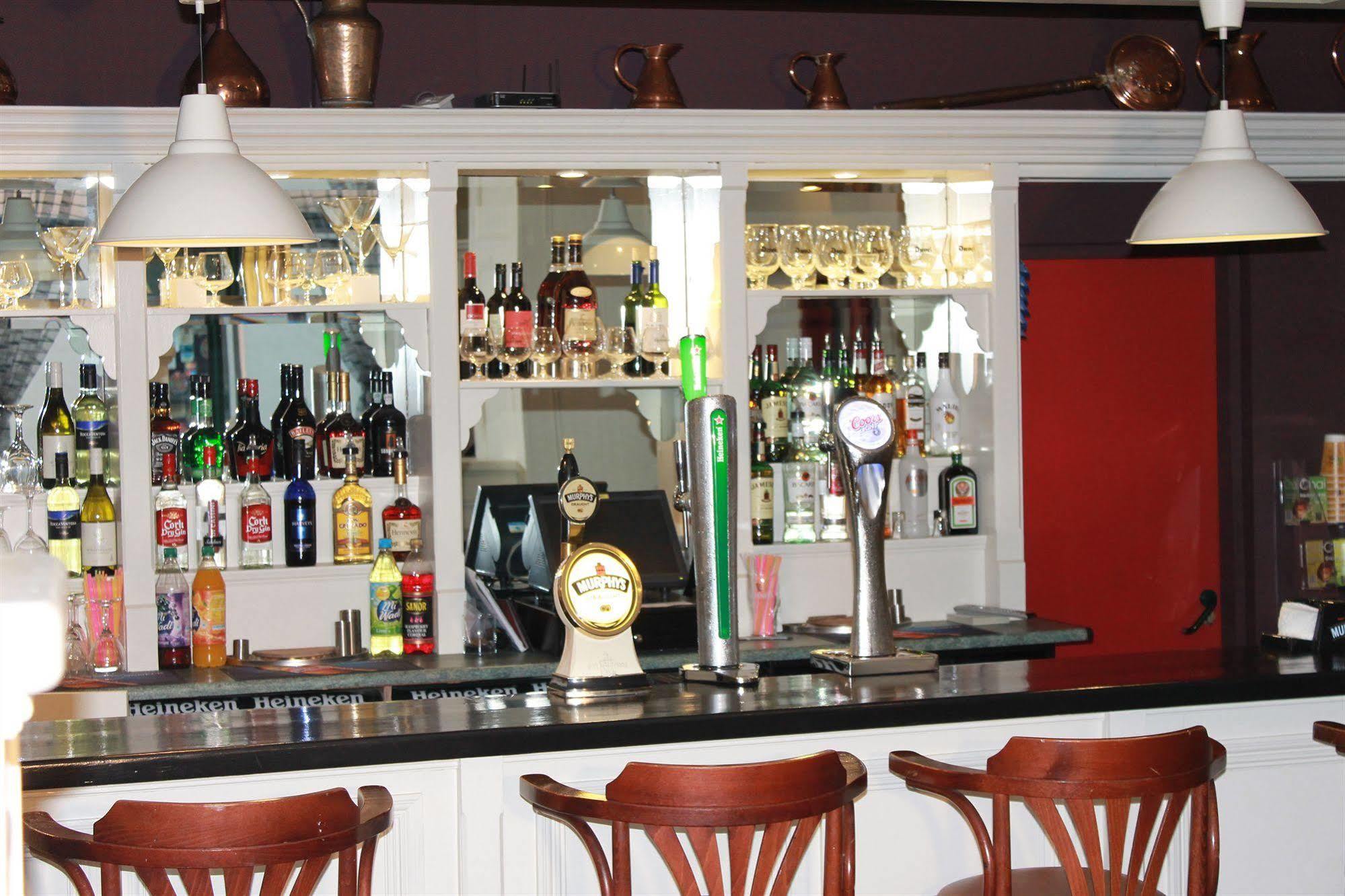 The Clonakilty Hotel Extérieur photo
